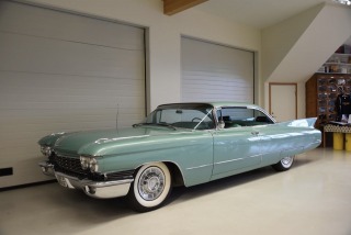 Cadillac Coupe de Ville 