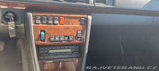 Mercedes-Benz 300 W124 300 E -24 1989