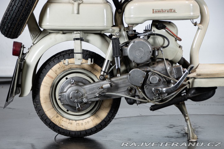 Ostatní značky Ostatní modely Innocenti LAMBRETTA 150 D 1956
