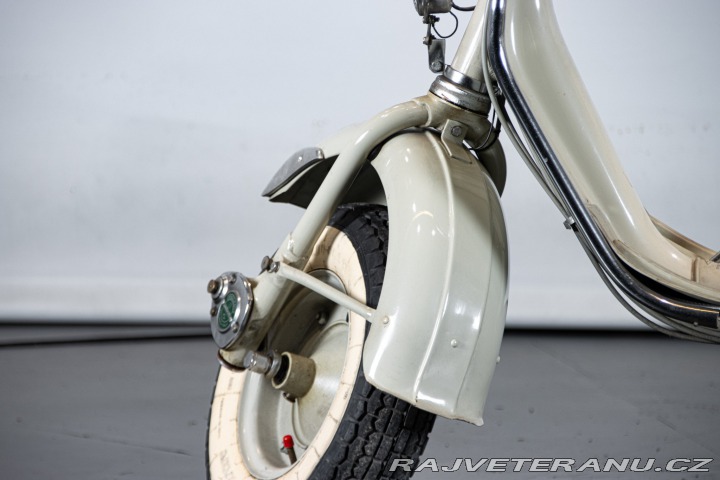 Ostatní značky Ostatní modely Innocenti LAMBRETTA 150 D 1956