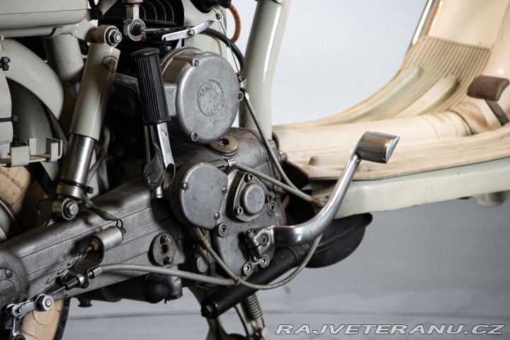 Ostatní značky Ostatní modely Innocenti LAMBRETTA 150 D 1956