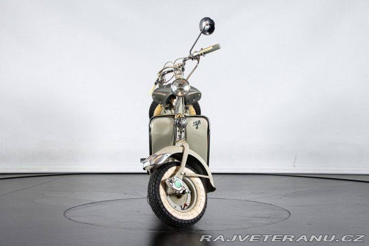 Ostatní značky Ostatní modely Innocenti LAMBRETTA 150 D 1956