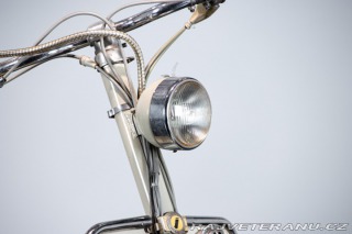 Ostatní značky Ostatní modely Innocenti LAMBRETTA 150 D 1956