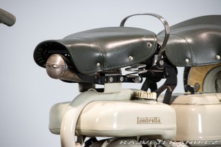 Ostatní značky Ostatní modely Innocenti LAMBRETTA 150 D 1956