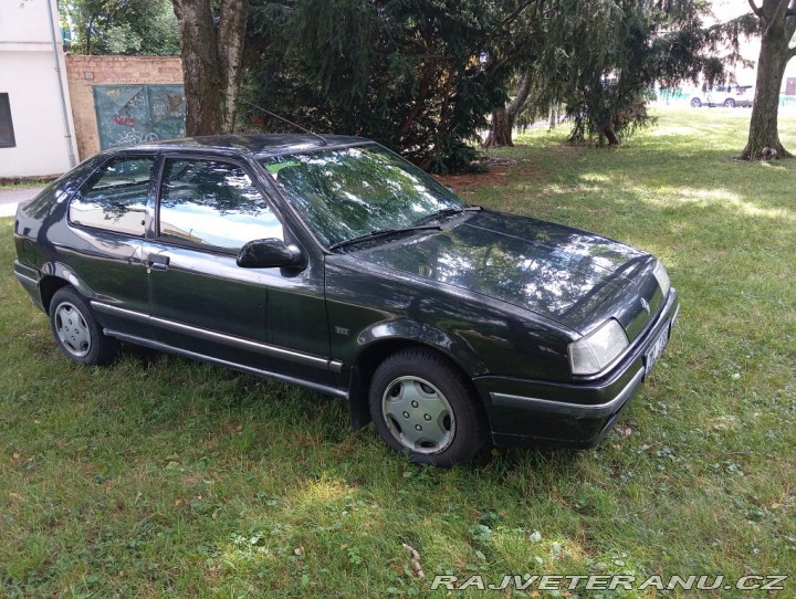Renault 19 3 dvéř. 1993