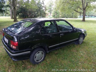 Renault 19 3 dvéř. 1993