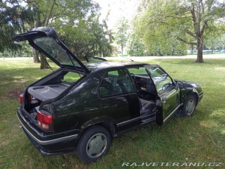 Renault 19 3 dvéř. 1993