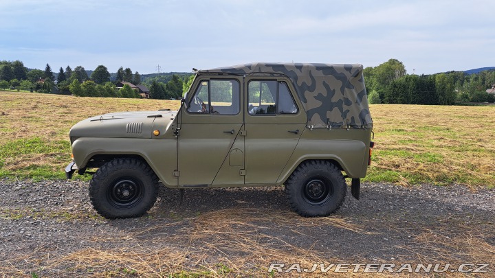 UAZ 469 1986
