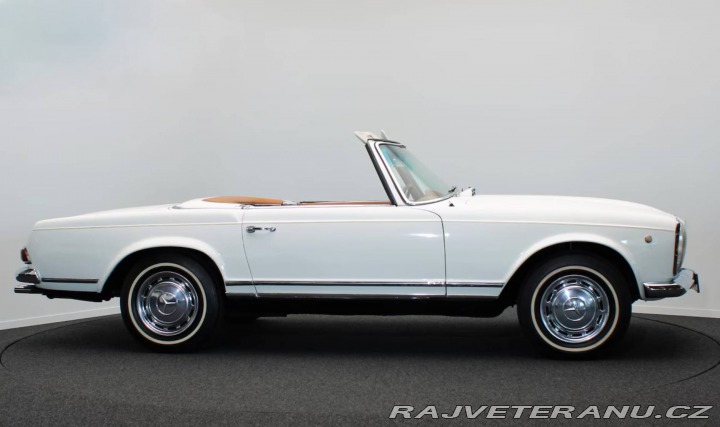 Mercedes-Benz 230 230SL Pagode (W113) 1967