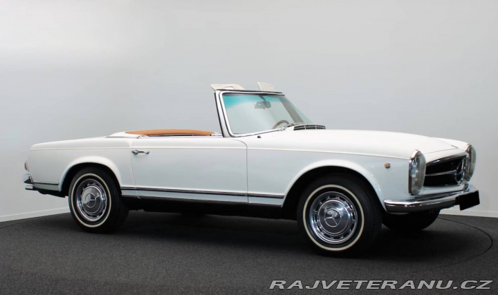 Mercedes-Benz 230 230SL Pagode (W113) 1967