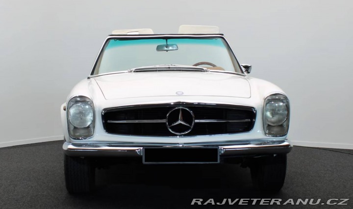Mercedes-Benz 230 230SL Pagode (W113) 1967