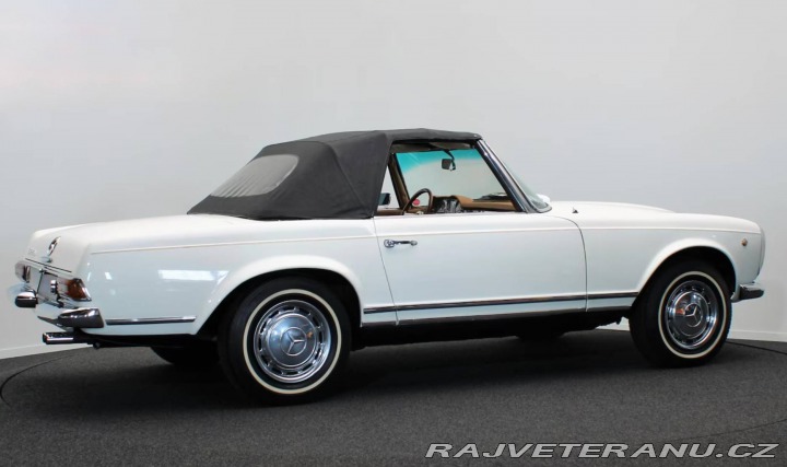 Mercedes-Benz 230 230SL Pagode (W113) 1967