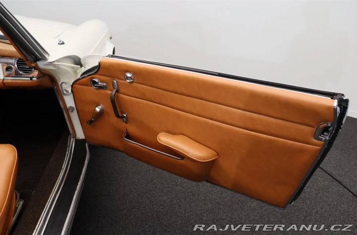 Mercedes-Benz 230 230SL Pagode (W113) 1967