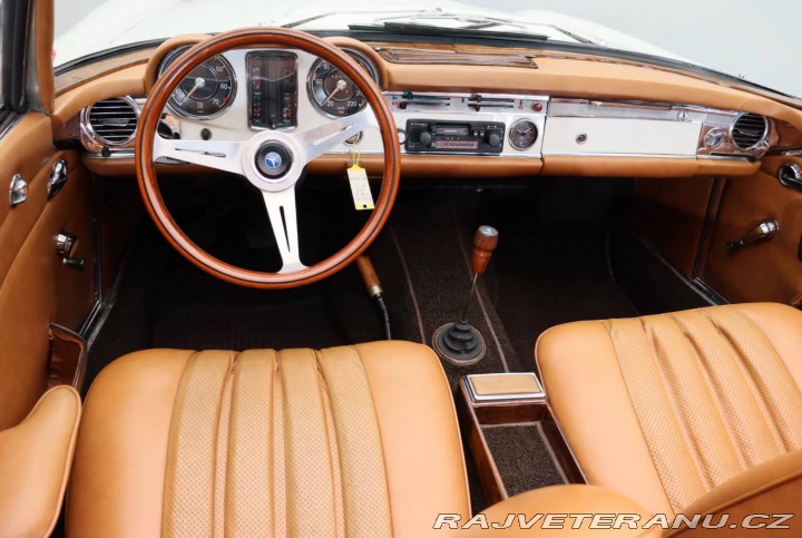 Mercedes-Benz 230 230SL Pagode (W113) 1967