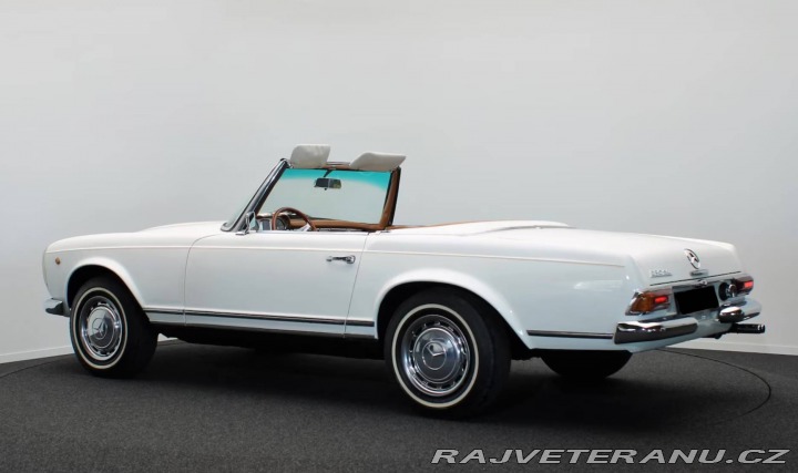 Mercedes-Benz 230 230SL Pagode (W113) 1967