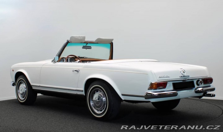 Mercedes-Benz 230 230SL Pagode (W113) 1967