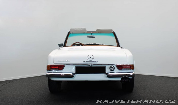 Mercedes-Benz 230 230SL Pagode (W113) 1967
