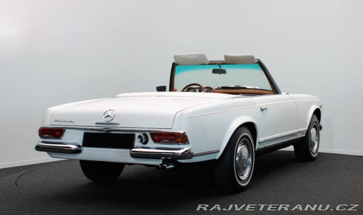Mercedes-Benz 230 230SL Pagode (W113) 1967
