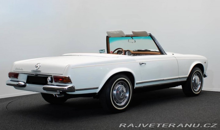 Mercedes-Benz 230 230SL Pagode (W113) 1967