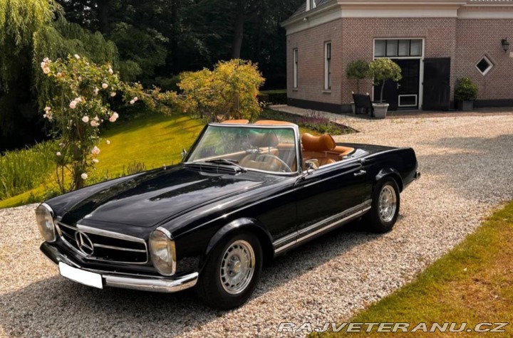 Mercedes-Benz 230 SL Pagode (W113) 1964