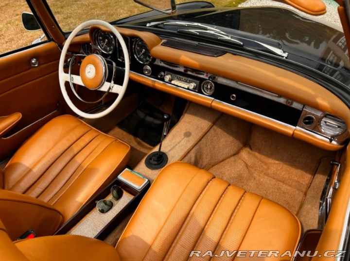 Mercedes-Benz 230 SL Pagode (W113) 1964
