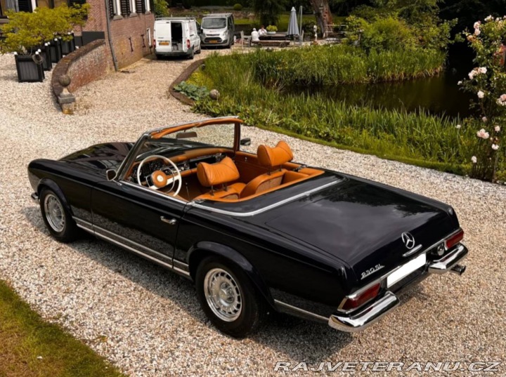 Mercedes-Benz 230 SL Pagode (W113) 1964