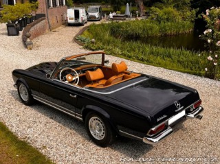 Mercedes-Benz 230 SL Pagode (W113) 1964