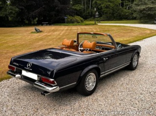 Mercedes-Benz 230 SL Pagode (W113) 1964