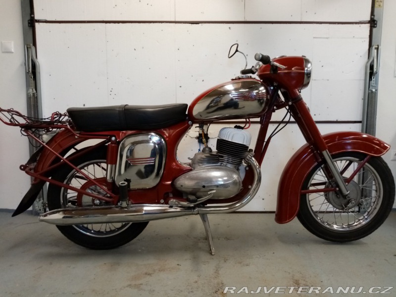 Jawa 350 354 kývačka