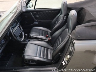 Porsche 911 964 Carrera 4 Cabriolet 1990