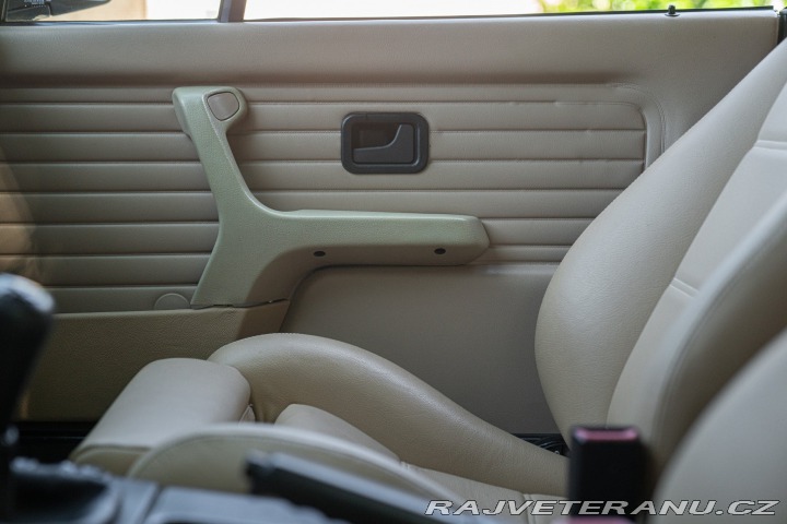 BMW 3 E30 CABRIOLET 1989