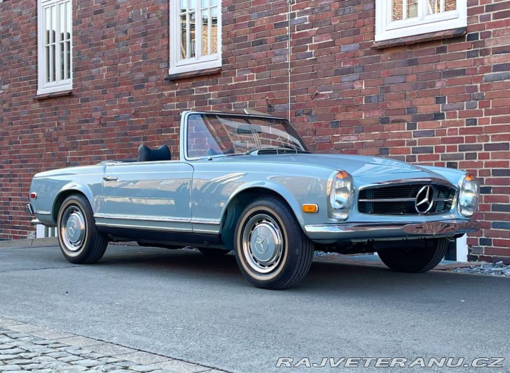 Mercedes-Benz 280 W113 280 SL Pagoda 1969