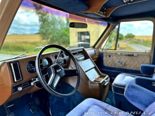 GMC Vandura 2500 | 6.2L V8 Diesel 1983