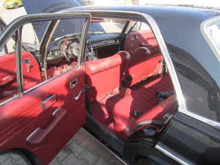 Mercedes-Benz 220 /8 W115 1969