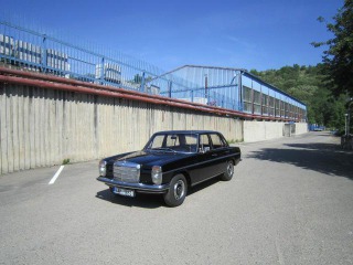 Mercedes-Benz 220 /8 W115 1969