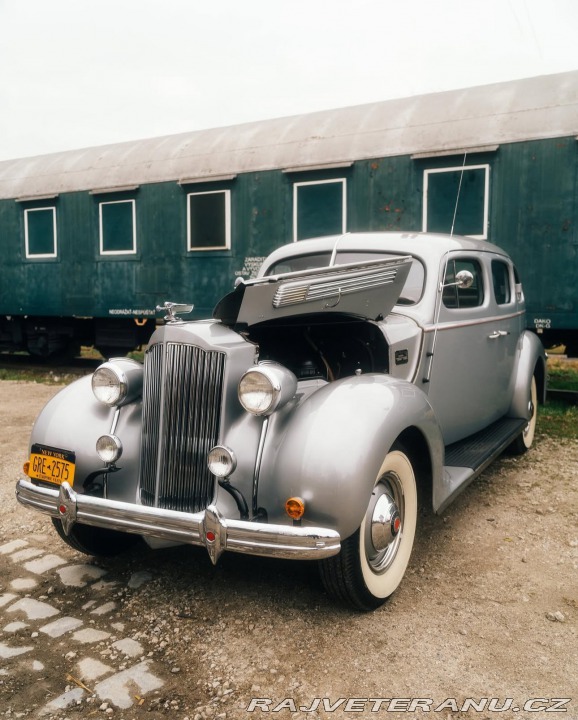 Packard Eight Touring 1938
