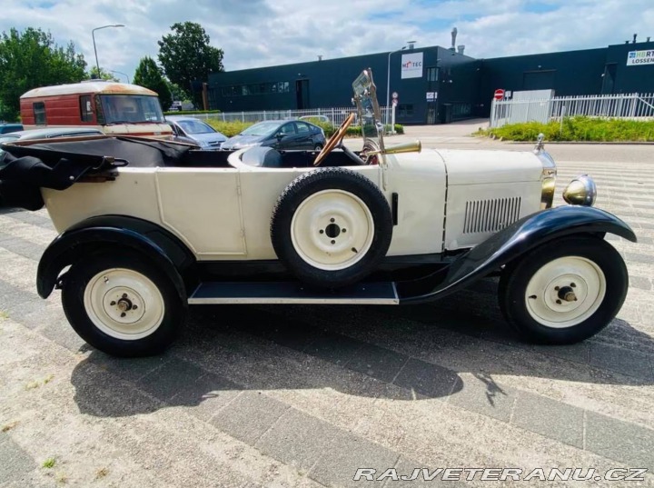 Ostatní značky Ostatní modely La Licorne V14W4 1926