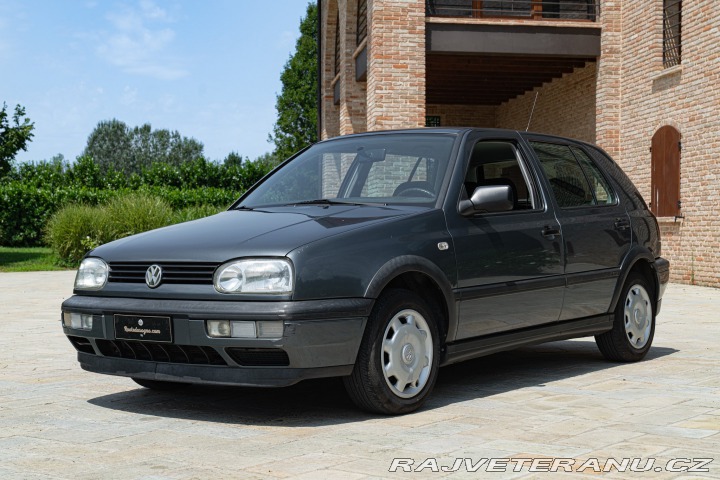 Volkswagen Golf 1.6 ALLESTIMENTO GT 1997