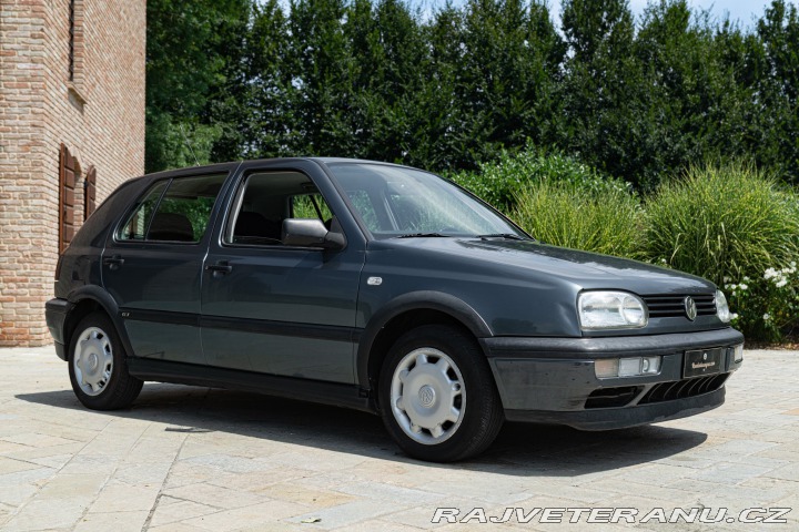 Volkswagen Golf 1.6 ALLESTIMENTO GT 1997