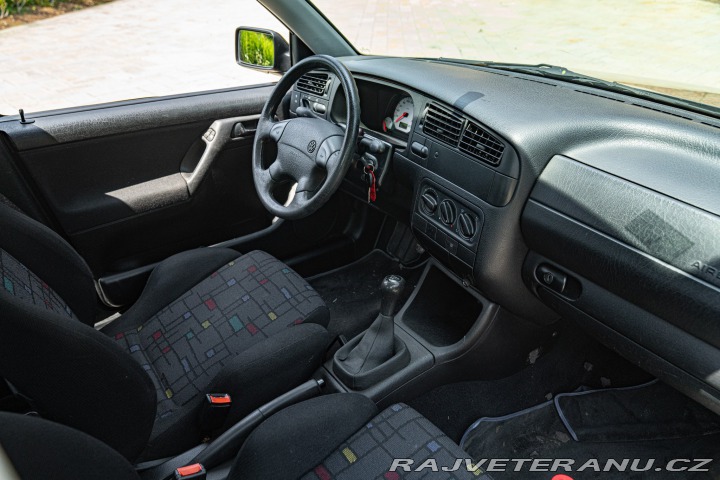 Volkswagen Golf 1.6 ALLESTIMENTO GT 1997