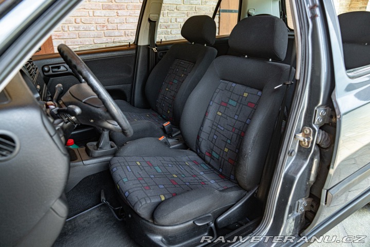 Volkswagen Golf 1.6 ALLESTIMENTO GT 1997