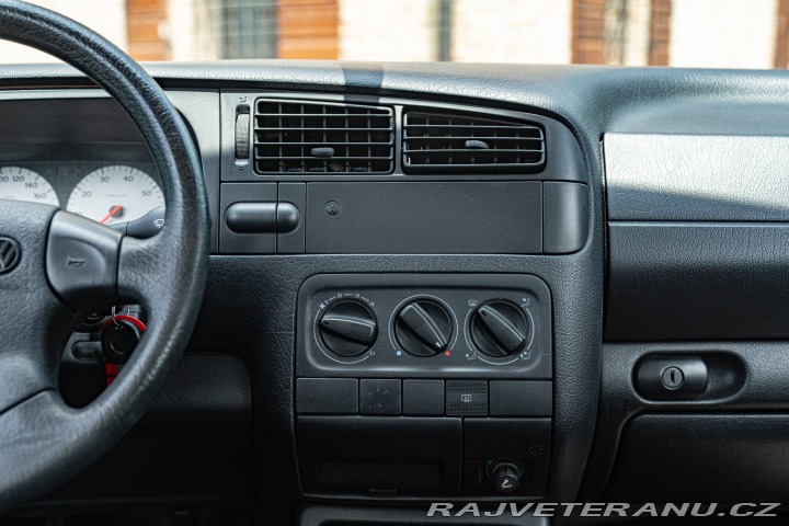 Volkswagen Golf 1.6 ALLESTIMENTO GT 1997