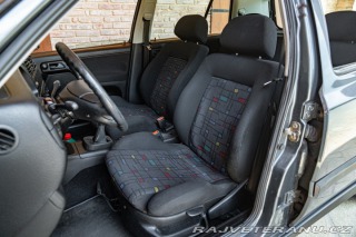 Volkswagen Golf 1.6 ALLESTIMENTO GT 1997