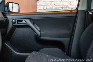 Volkswagen Golf 1.6 ALLESTIMENTO GT 1997