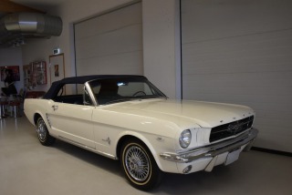 Ford Mustang Convertible
