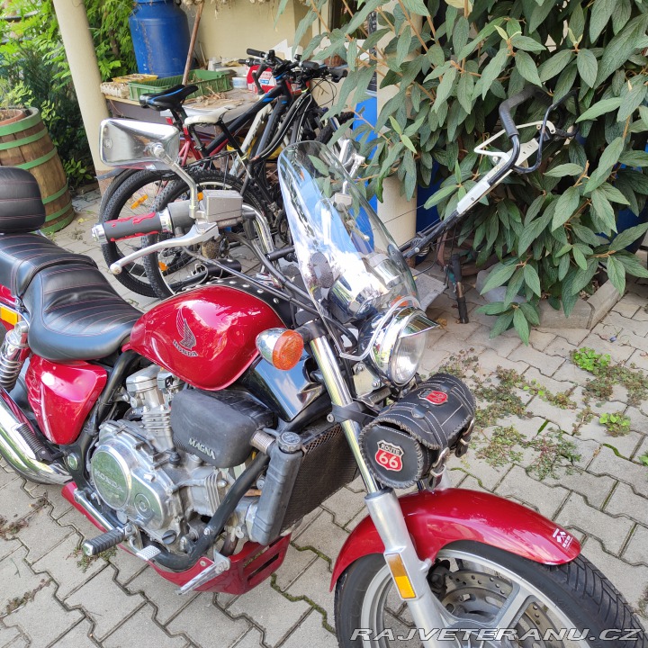 Honda VF Supermagna 1987