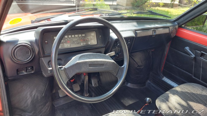 Škoda 105 S 1986