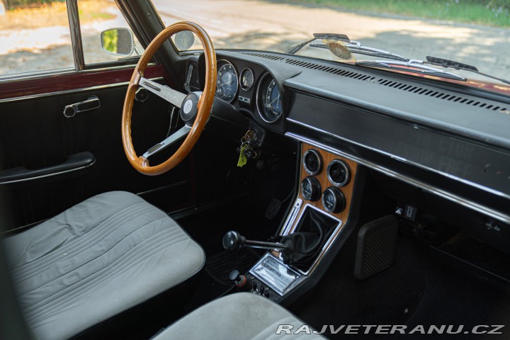 Alfa Romeo Giulia NUOVA SUPER 1300 1974