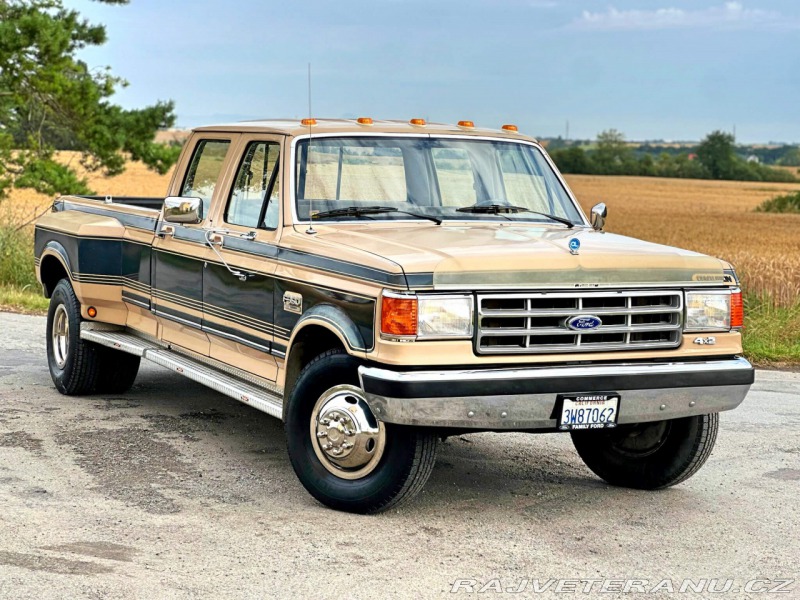 Ford F 350 7.5 V8 | CENTURION