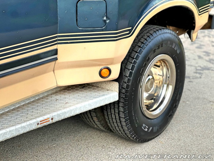 Ford F 350 7.5 V8 | CENTURION 1987